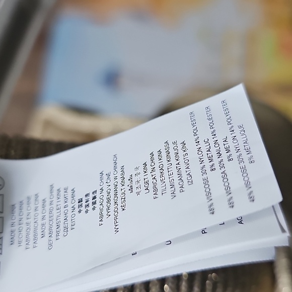 Michael Kors Glittery Elegant Gold Skirt Size Small - Picture 4 of 5